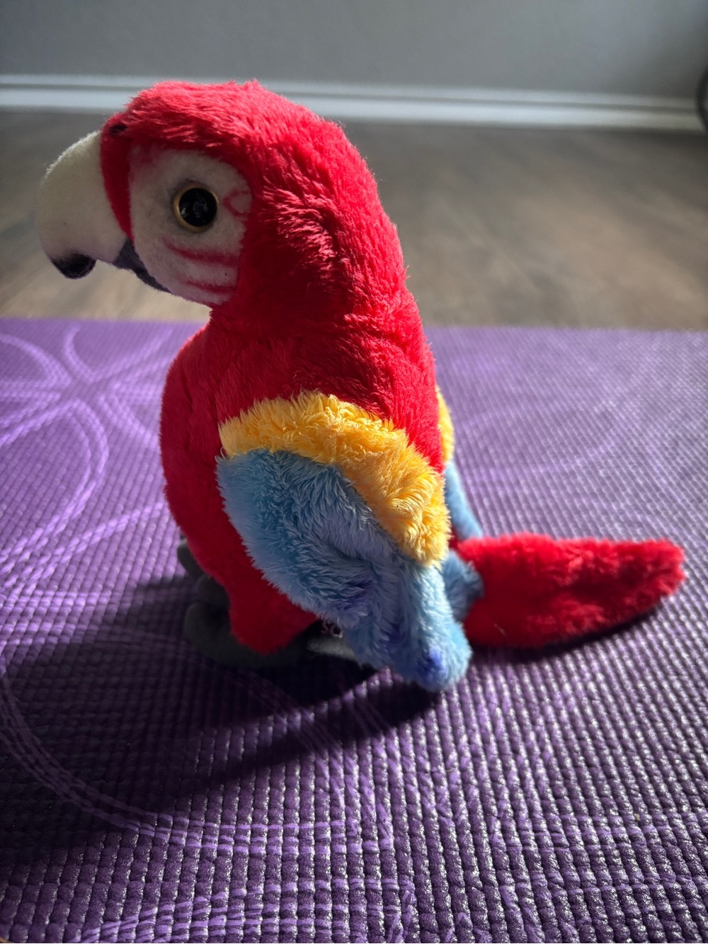 FAO Schwarz Macaw Parrot Stuffed Animal Plush